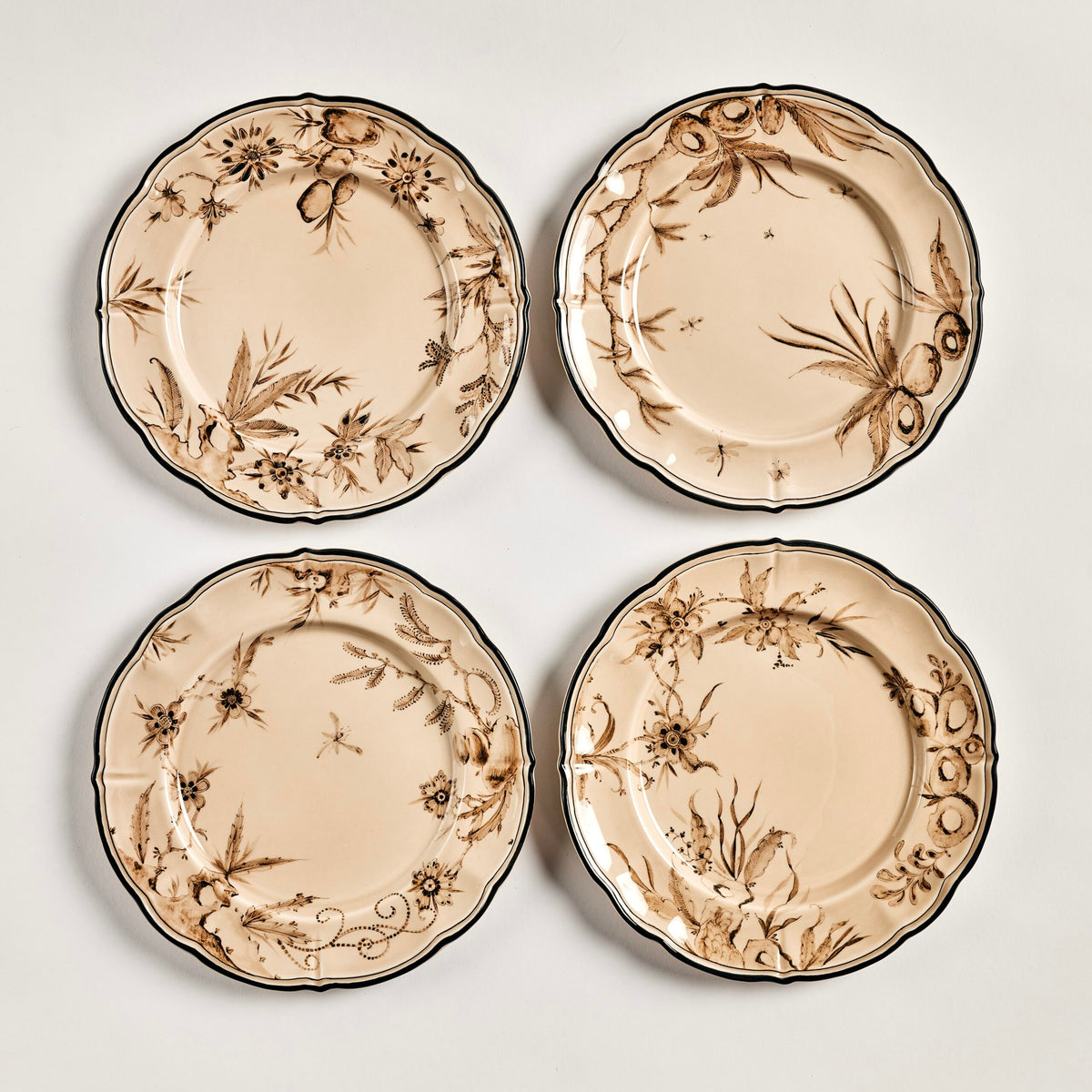 ‘Rocaille’ Dinner Plate, set of 4 | Unique Home Decor | R. Runberg Curiosities